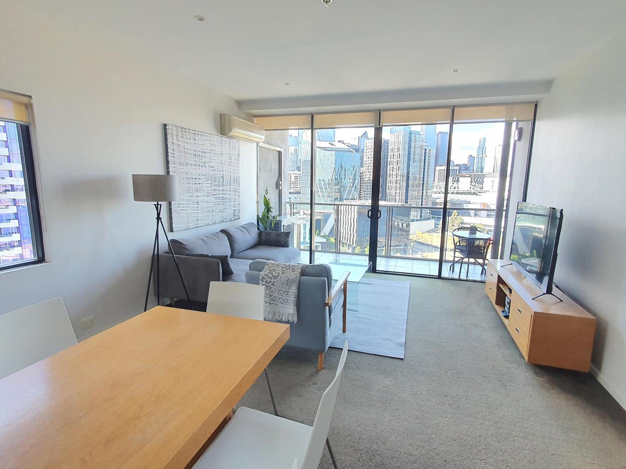 Harbour Escape Apartments Docklands Мельбурн Экстерьер фото