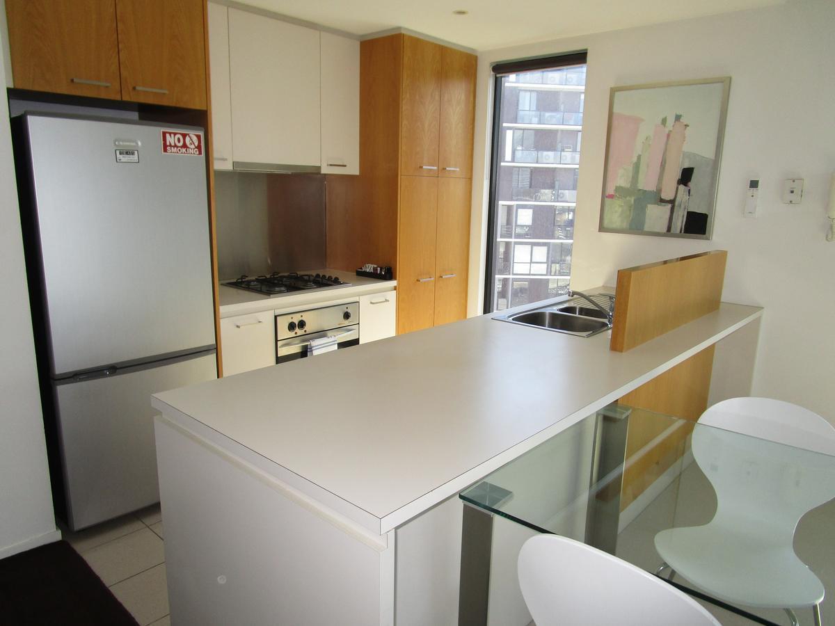 Harbour Escape Apartments Docklands Мельбурн Экстерьер фото