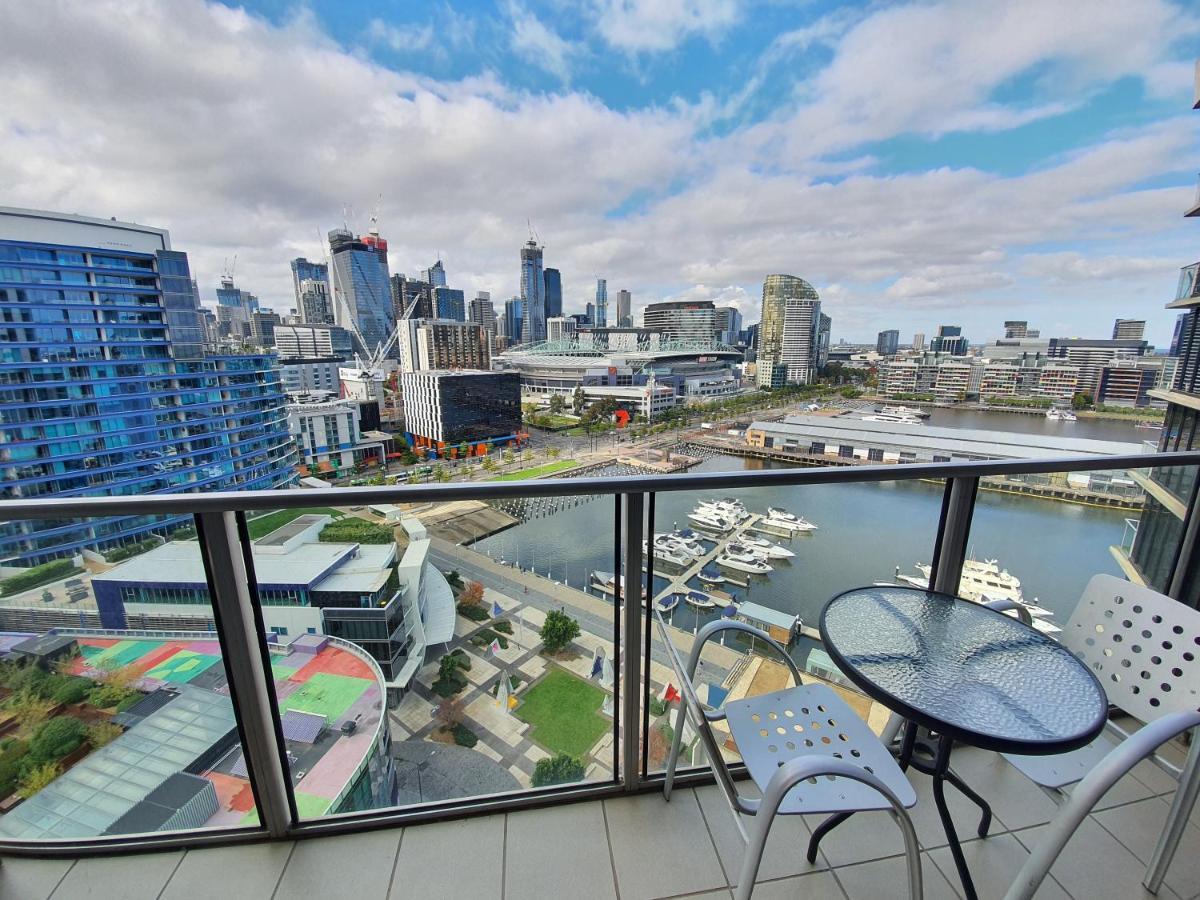 Harbour Escape Apartments Docklands Мельбурн Экстерьер фото